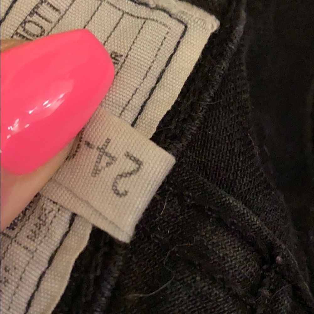 Current Elliott Ripped Black Jeans - Picture 5 of 5